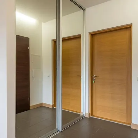 Apartamento Stunning 2 Bedroom In Quite Part Of