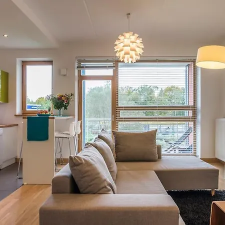 Stunning 2 Bedroom In Quite Part Of