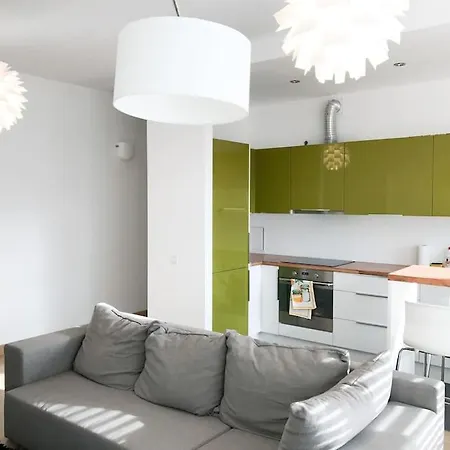 Stunning 2 Bedroom In Quite Part Of