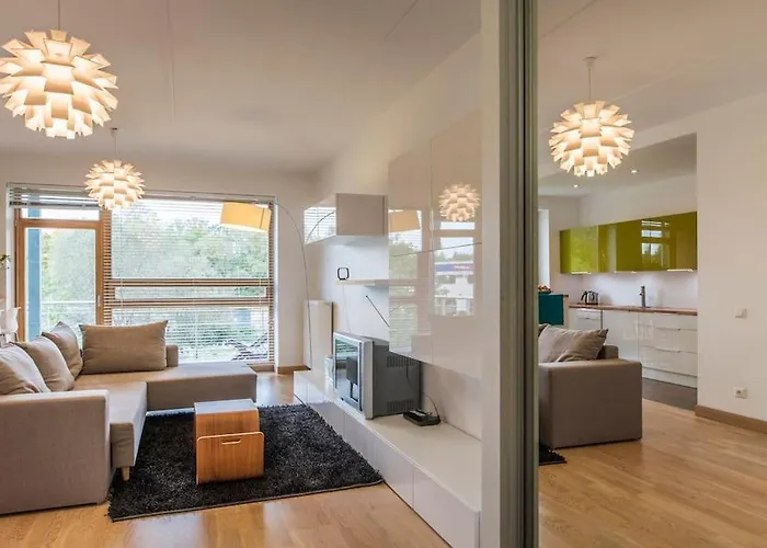 Stunning 2 Bedroom In Quite Part Of