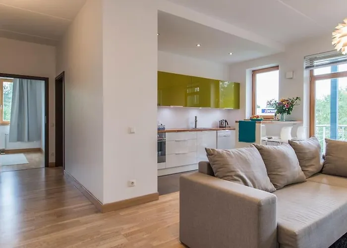 Stunning 2 Bedroom In Quite Part Of Апартаменты *