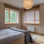 Lägenhet Stunning 2 Bedroom In Quite Part Of Riga