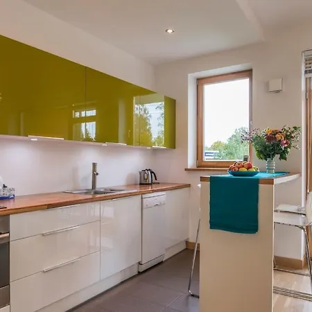 Apartament Stunning 2 Bedroom In Quite Part Of